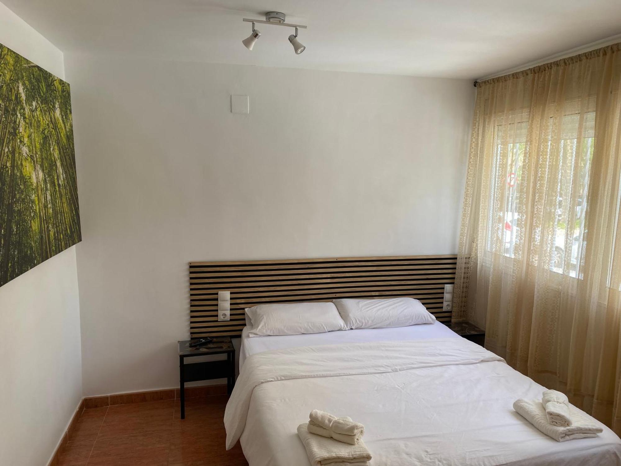 Habitaciones Con Bano Y Cocina Privada Βαλένθια Εξωτερικό φωτογραφία
